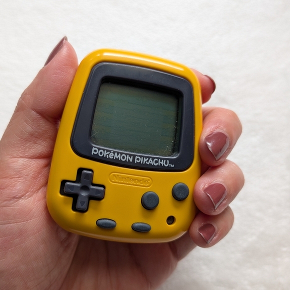 Pokemon Pocket Pikachu Nintendo Digital Pet (Tested) - Picture 3 of 15